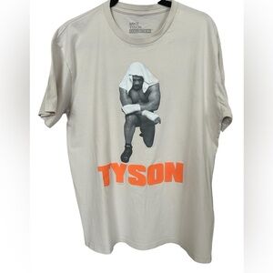 Mike Tyson Collection Beige Boxing Graphic T-Shirt Size Large